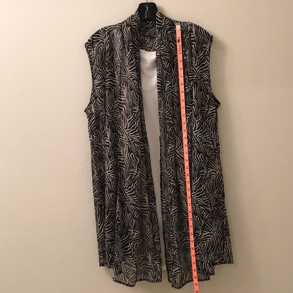COLD CREEK Animal Print (sheer) Topper - Picture 1 of 4